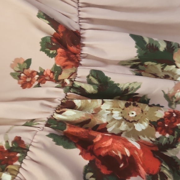 MTS romper shorts size large NWT floral - Picture 2 of 5